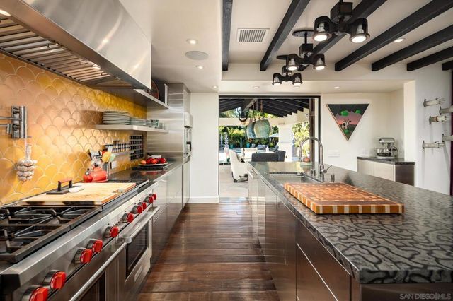 18245 Paseo Victoria, Rancho Santa Fe, CA 92067