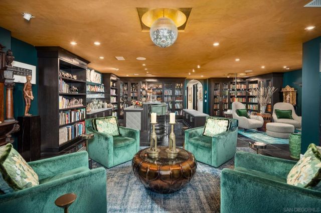 18245 Paseo Victoria, Rancho Santa Fe, CA 92067