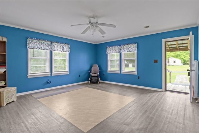 7158 Bahne Rd, Fairview, TN 37062