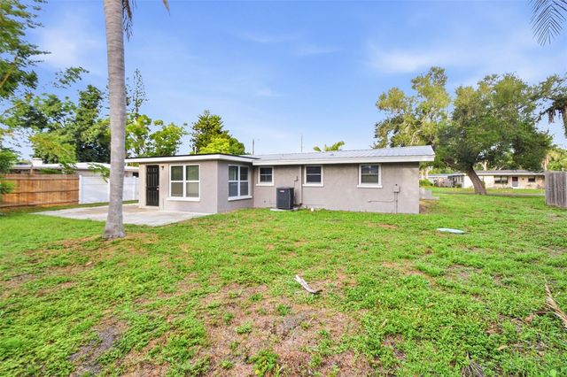 5917 OLIVE AVENUE, Sarasota, FL 34231