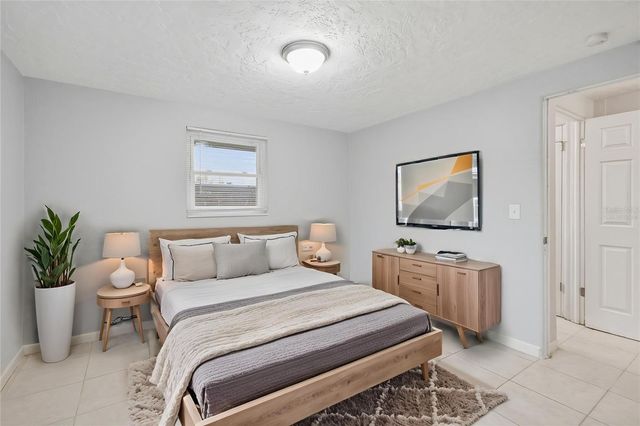 5917 OLIVE AVENUE, Sarasota, FL 34231