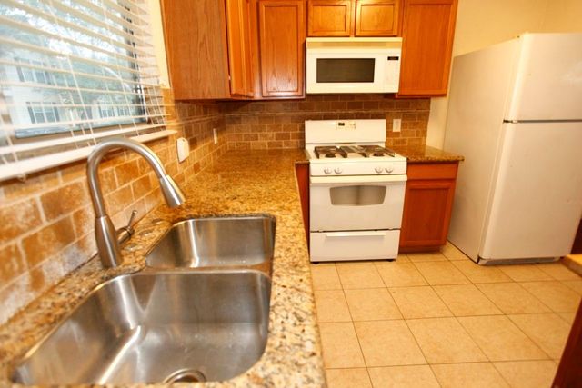 3927 Federal Lane, Missouri City, TX 77459