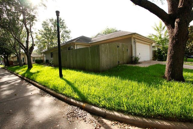 3927 Federal Lane, Missouri City, TX 77459