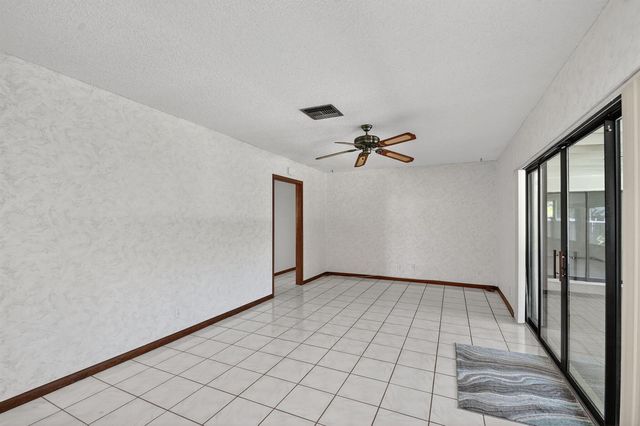 68 W Arch Drive, Lake Worth, FL 33467