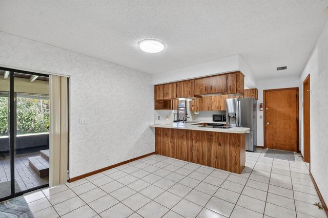 68 W Arch Drive, Lake Worth, FL 33467