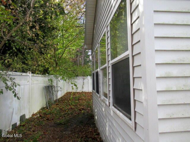 9 Chelsea Square, Hudson Falls, NY 12839