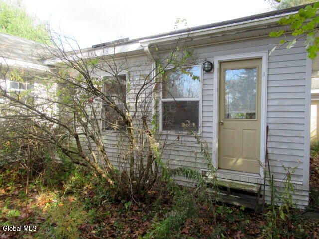 9 Chelsea Square, Hudson Falls, NY 12839