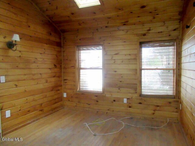 9 Chelsea Square, Hudson Falls, NY 12839