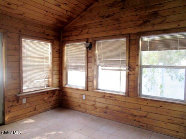 9 Chelsea Square, Hudson Falls, NY 12839