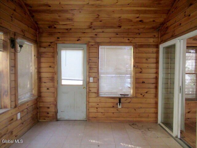 9 Chelsea Square, Hudson Falls, NY 12839