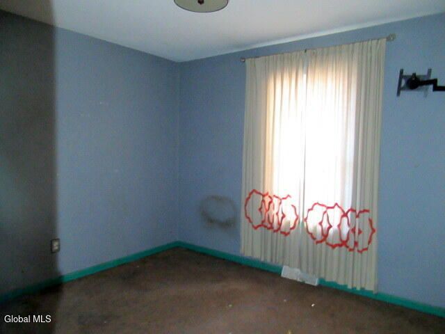 9 Chelsea Square, Hudson Falls, NY 12839