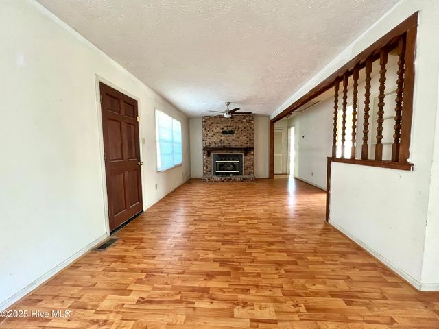 101 Ellenton Avenue, Hamlet, NC 28345