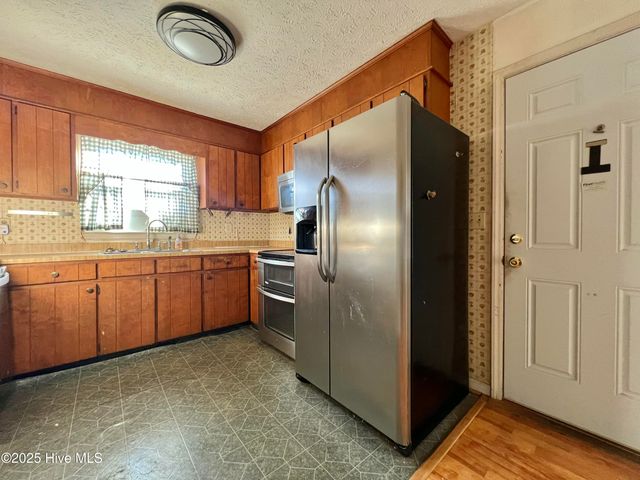 101 Ellenton Avenue, Hamlet, NC 28345