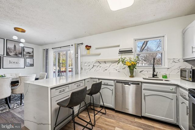 128 COTTAGE GROVE DR, Pasadena, MD 21122