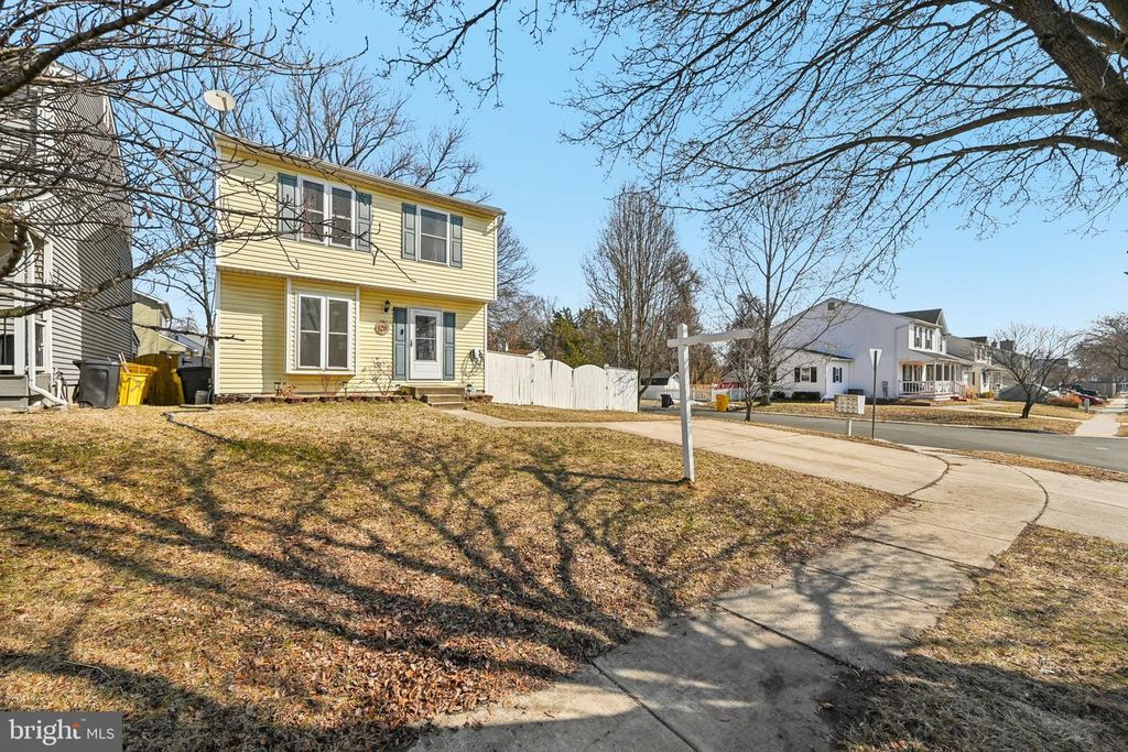 128 COTTAGE GROVE DR, Pasadena, MD 21122