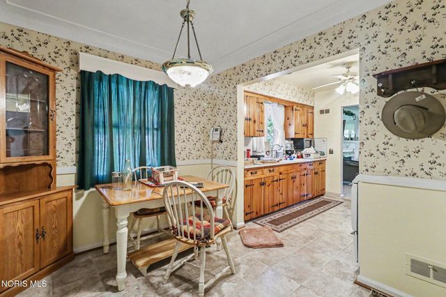 2425 River Road, Maumee, OH 43537