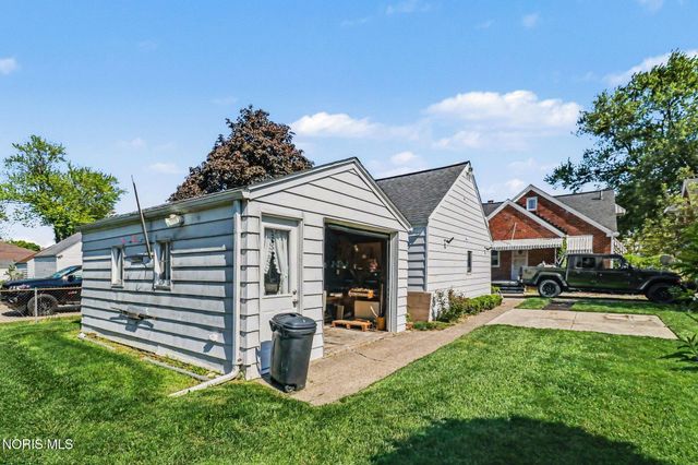 2425 River Road, Maumee, OH 43537