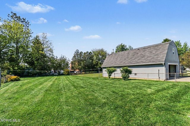 2425 River Road, Maumee, OH 43537