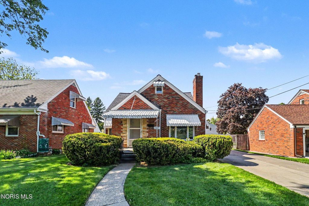 2425 River Road, Maumee, OH 43537