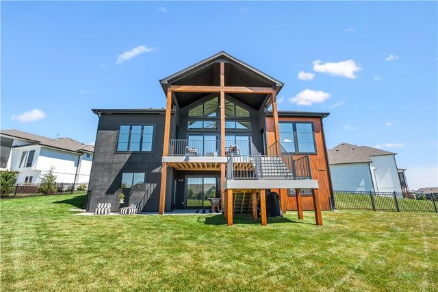 17420 Crystal Street, Overland Park, KS 66221