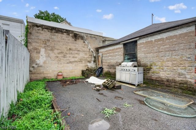 85 N 10Th St, Newark City, NJ 07107