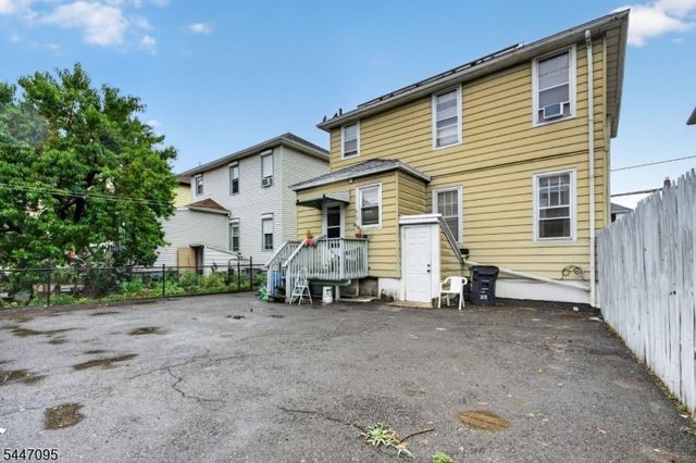 85 N 10Th St, Newark City, NJ 07107