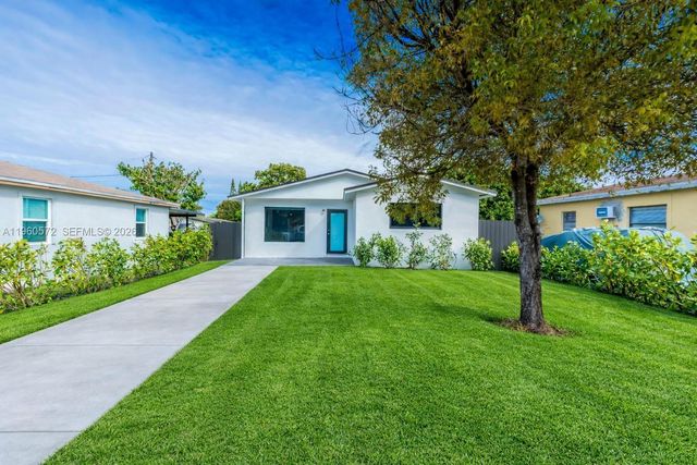 528 NW 3rd Ct, Hallandale Beach, FL 33009