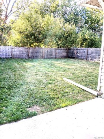 801 Cameron Avenue, Pontiac, MI 48340