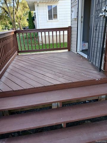 801 Cameron Avenue, Pontiac, MI 48340