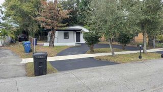 404 NW 21st Ter, Fort Lauderdale, FL 33311