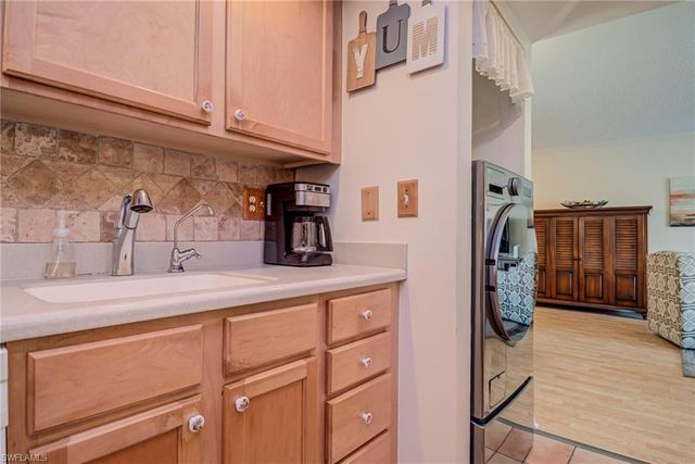 5441 Peppertree DR # 5, Fort Myers, FL 33908