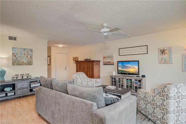 5441 Peppertree DR # 5, Fort Myers, FL 33908