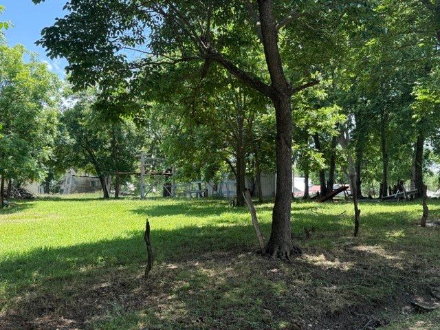 401 Paris Street, Pecan Gap, TX 75469