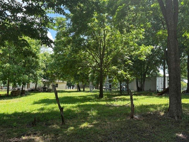 401 Paris Street, Pecan Gap, TX 75469