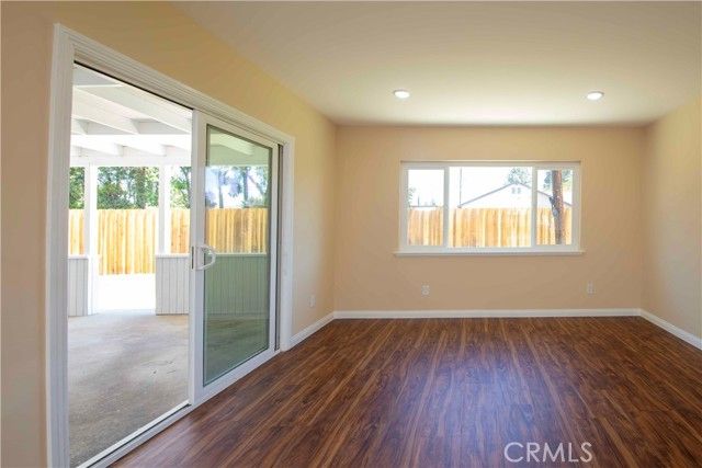 7630 Minstrel, Canoga Park (los Angeles), CA 91304