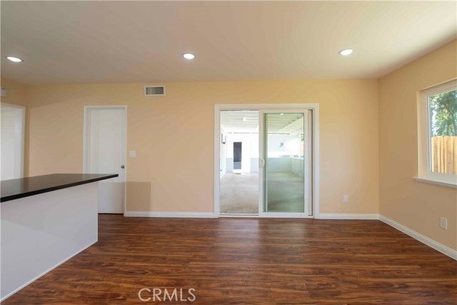 7630 Minstrel, Canoga Park (los Angeles), CA 91304