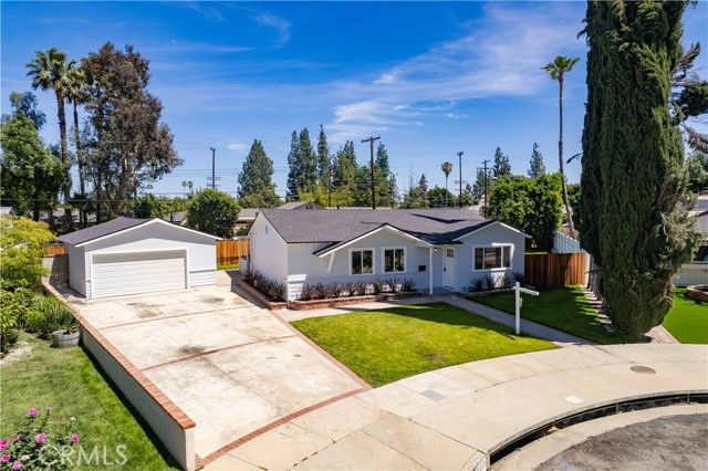 7630 Minstrel, Canoga Park (los Angeles), CA 91304