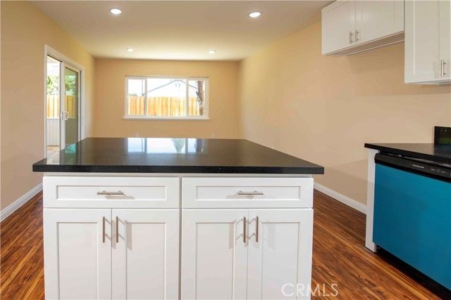 7630 Minstrel, Canoga Park (los Angeles), CA 91304