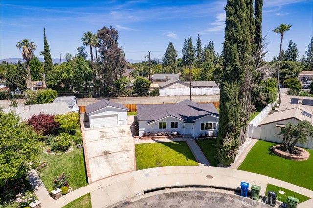 7630 Minstrel, Canoga Park (los Angeles), CA 91304