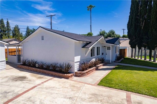 7630 Minstrel, Canoga Park (los Angeles), CA 91304