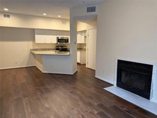 2121 El Paseo Street 2003, Houston, TX 77054