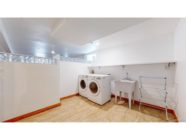 6140 S Monaco Way, Centennial, CO 80111