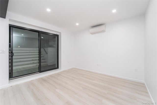 2134 33rd Street, Astoria, NY 11105