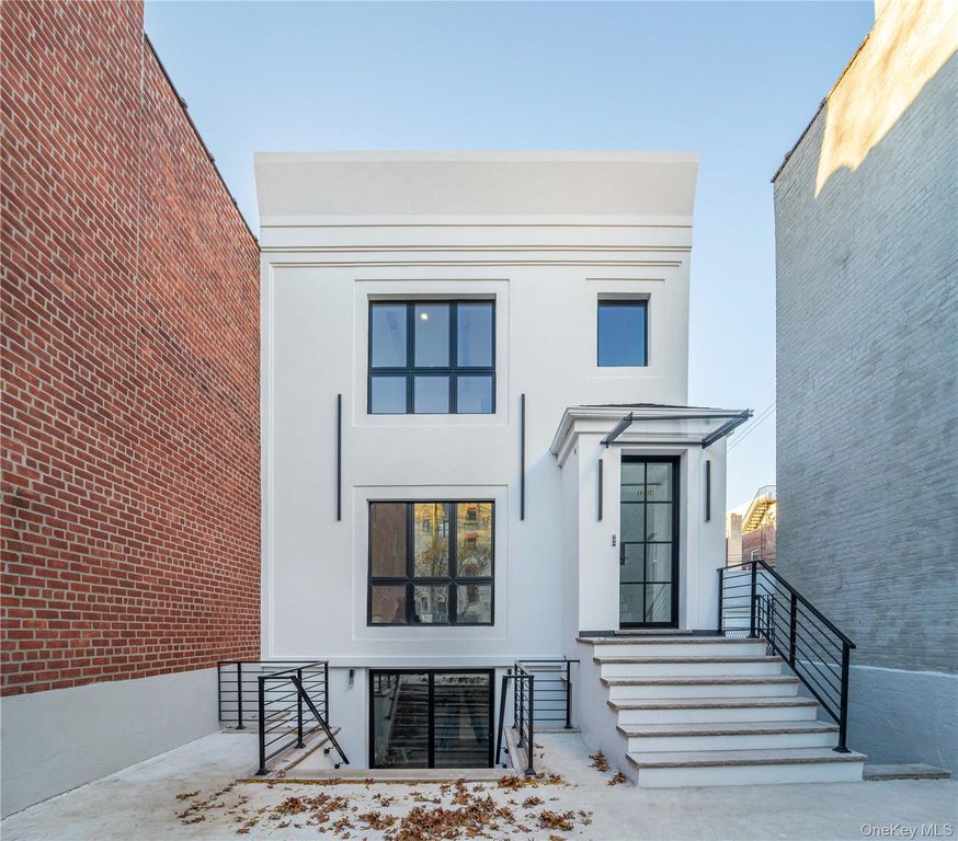 2134 33rd Street, Astoria, NY 11105