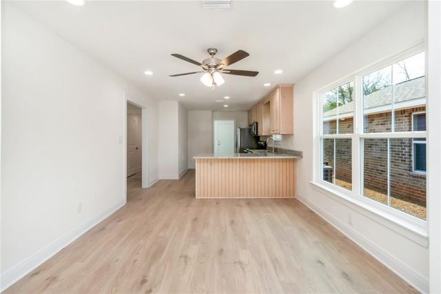 1829 Woodcock Place, Mobile, AL 36606