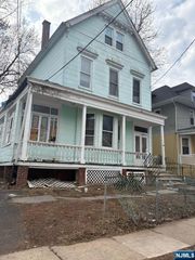 10-12-12 Beverly Street, Newark, NJ 07108