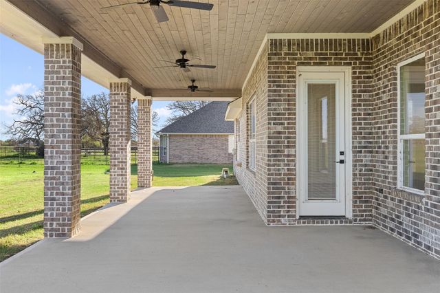 10120 Henley Cove, Iola, TX 77861