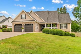 209 Vineyard Drive, Tunnel Hill, GA 30755