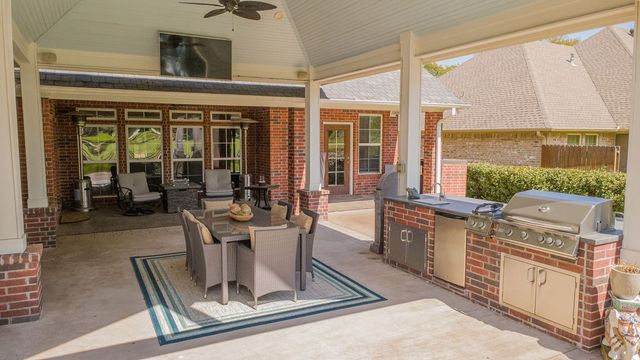 233 Winged Foot, Hideaway, TX 75771