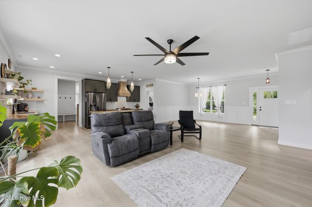 199 Dogwood Trail, Elizabeth City, NC 27909